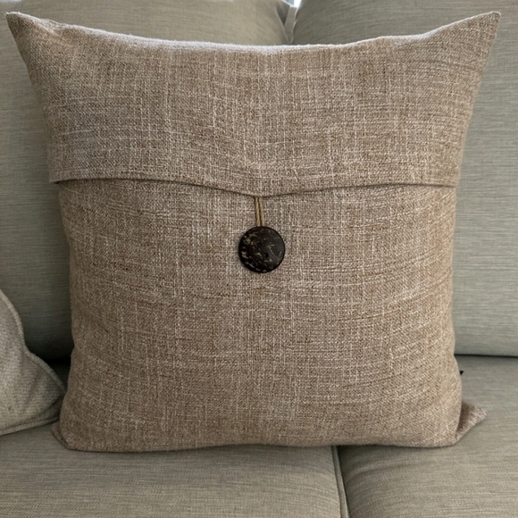 NEW Classic Color Square Phantoscope Textured Beige Throw Pillow Covers - Picture 1 of 6